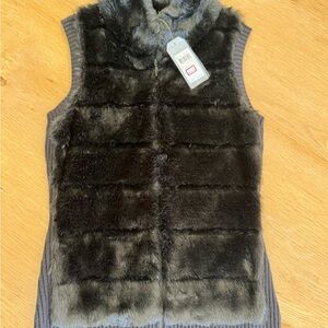 NWT Guess Faux Fur Vest in Black and Gray